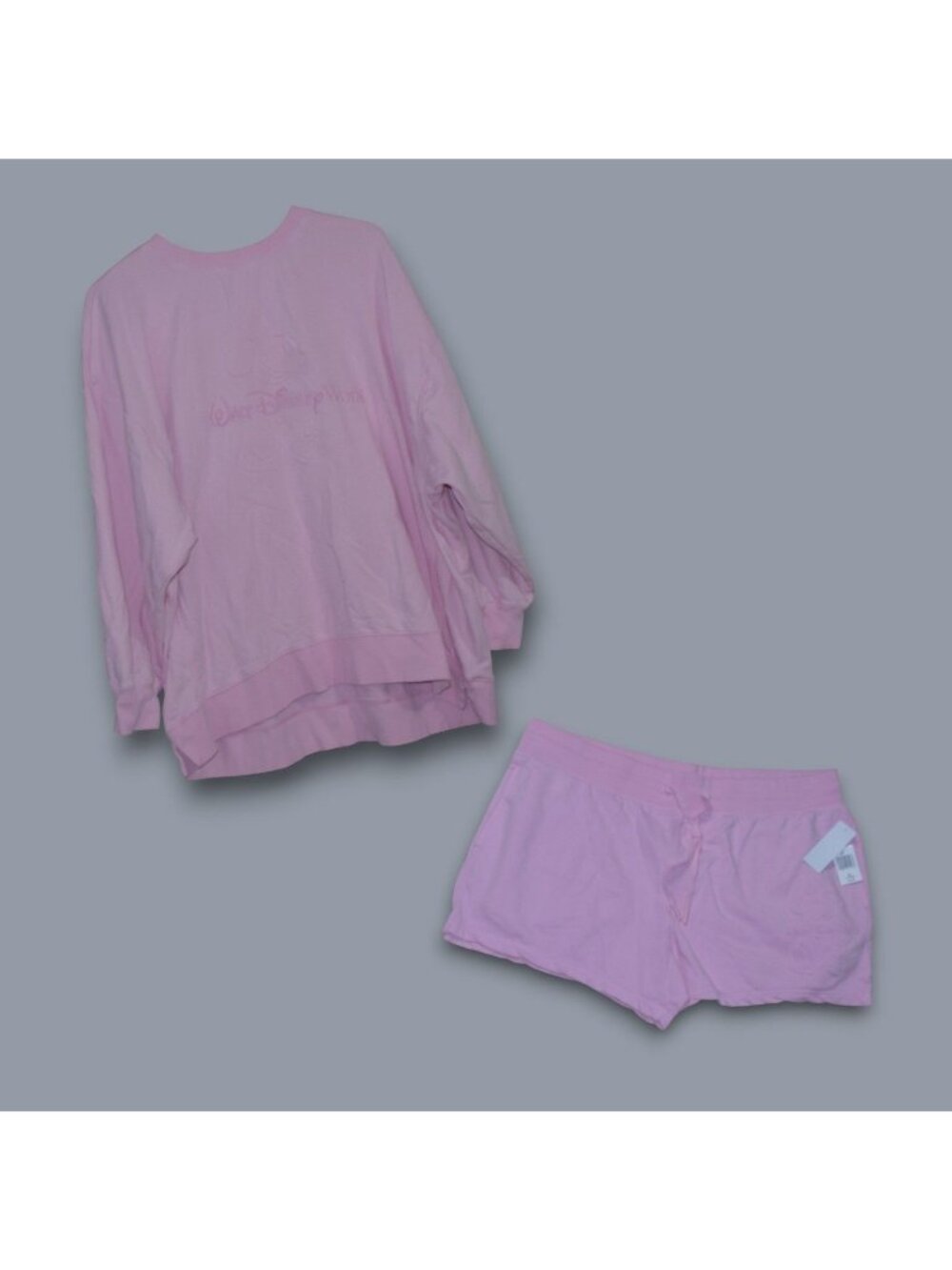 Walt Disney World Parks XL 1X Mickey Mouse Embossed Crew Sweatshirt & Shorts